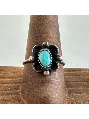 Vintage Navajo Sterling Silver Turquoise Shadowbox Ring Size 8
